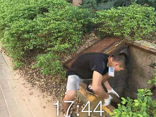 东莞华为清理隔油池案...