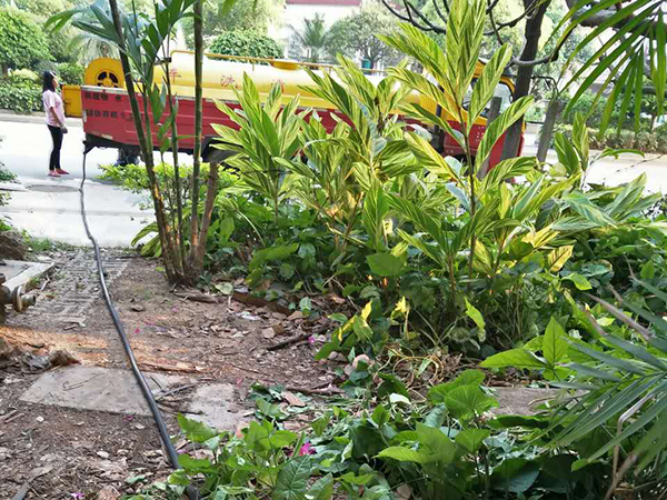 高压车清洗下水道