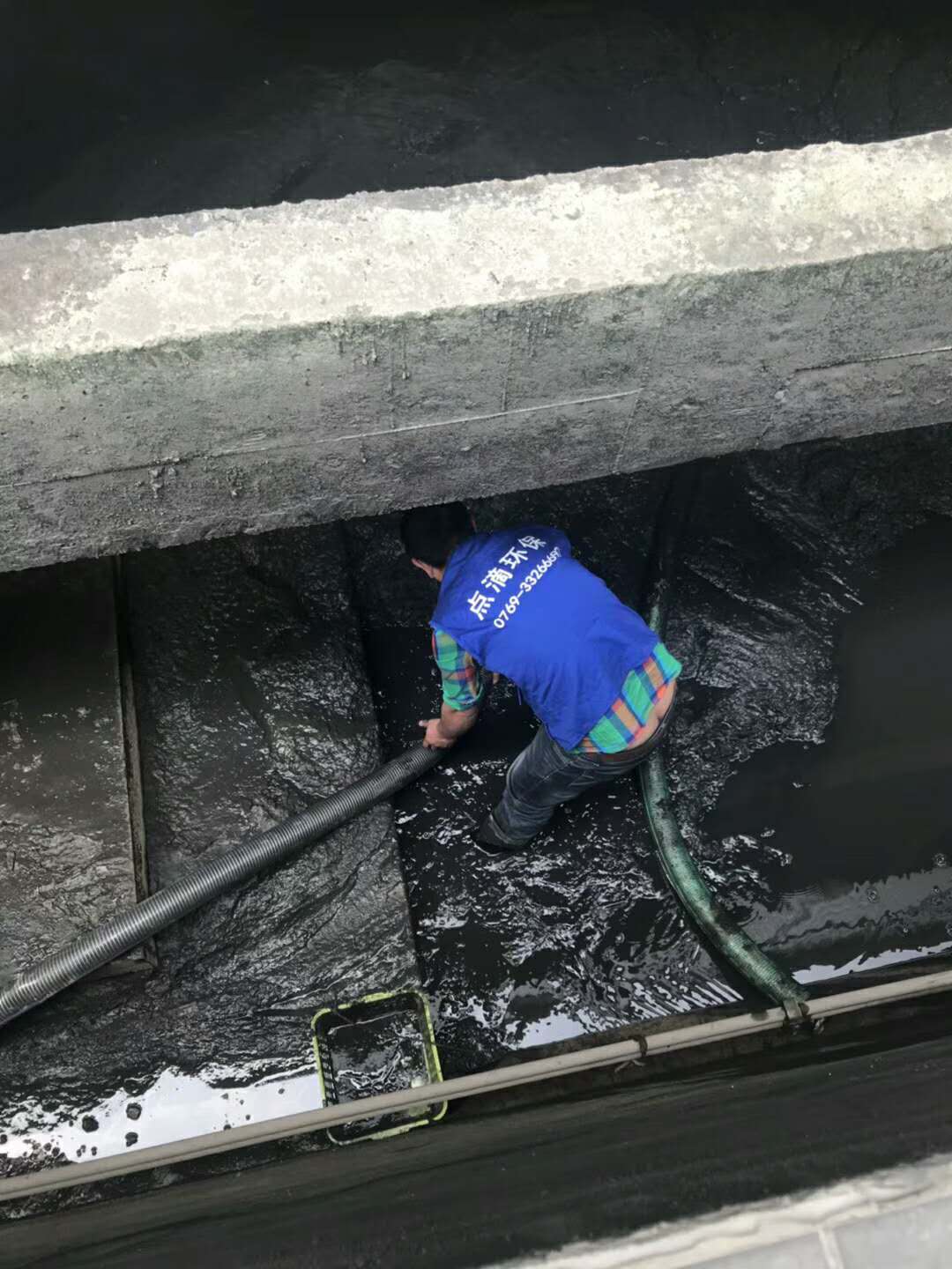 东莞石龙专业疏通马桶水池地漏化粪池抽粪高压清洗排污管道