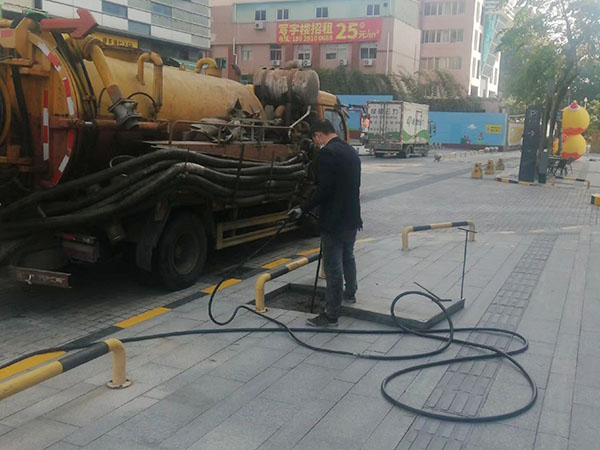 化粪池清理