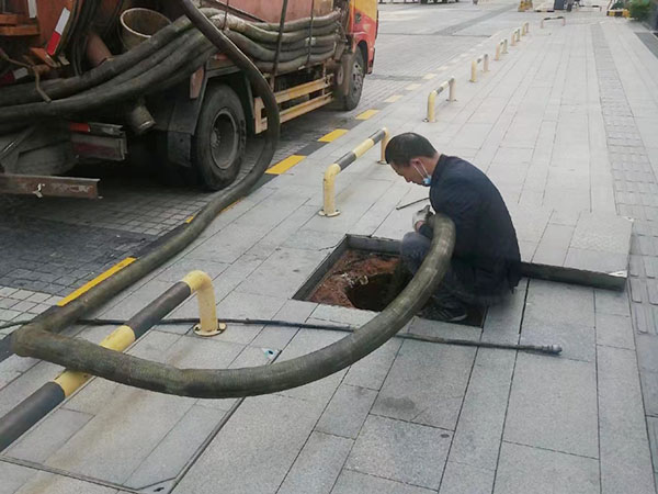 化粪池清理