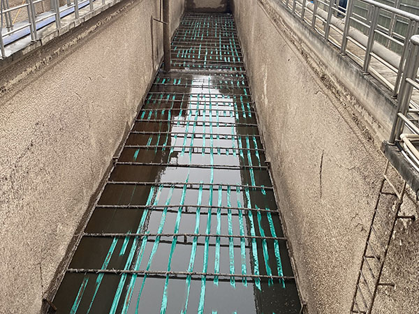 高压车疏通下水道